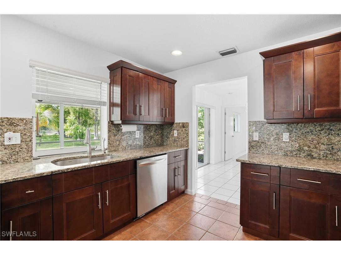 391 8th Street SE Naples FL 34117 225077229 image17