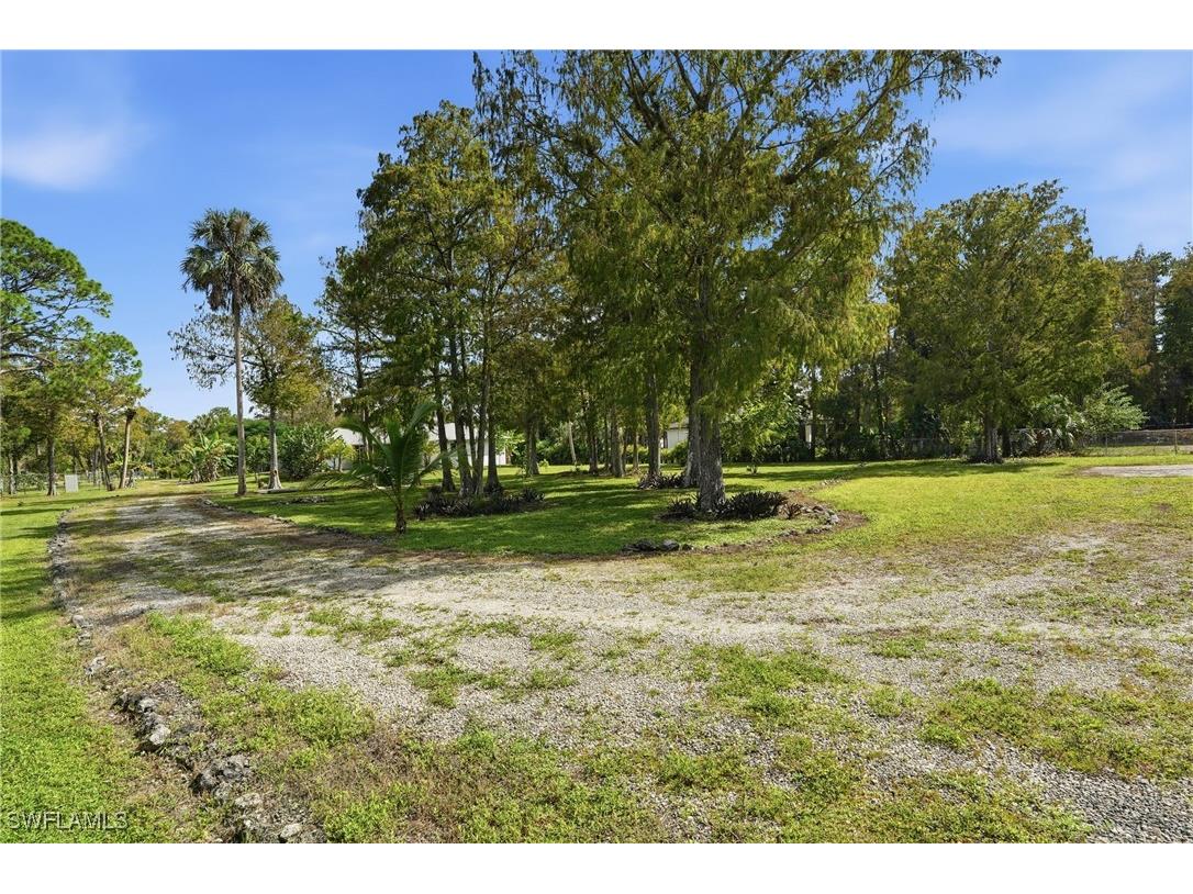 391 8th Street SE Naples FL 34117 225077229 image39