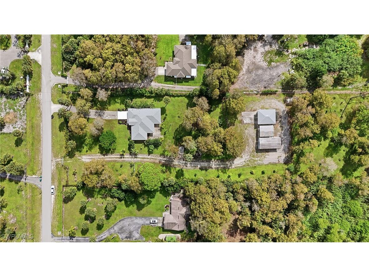 391 8th Street SE Naples FL 34117 225077229 image41