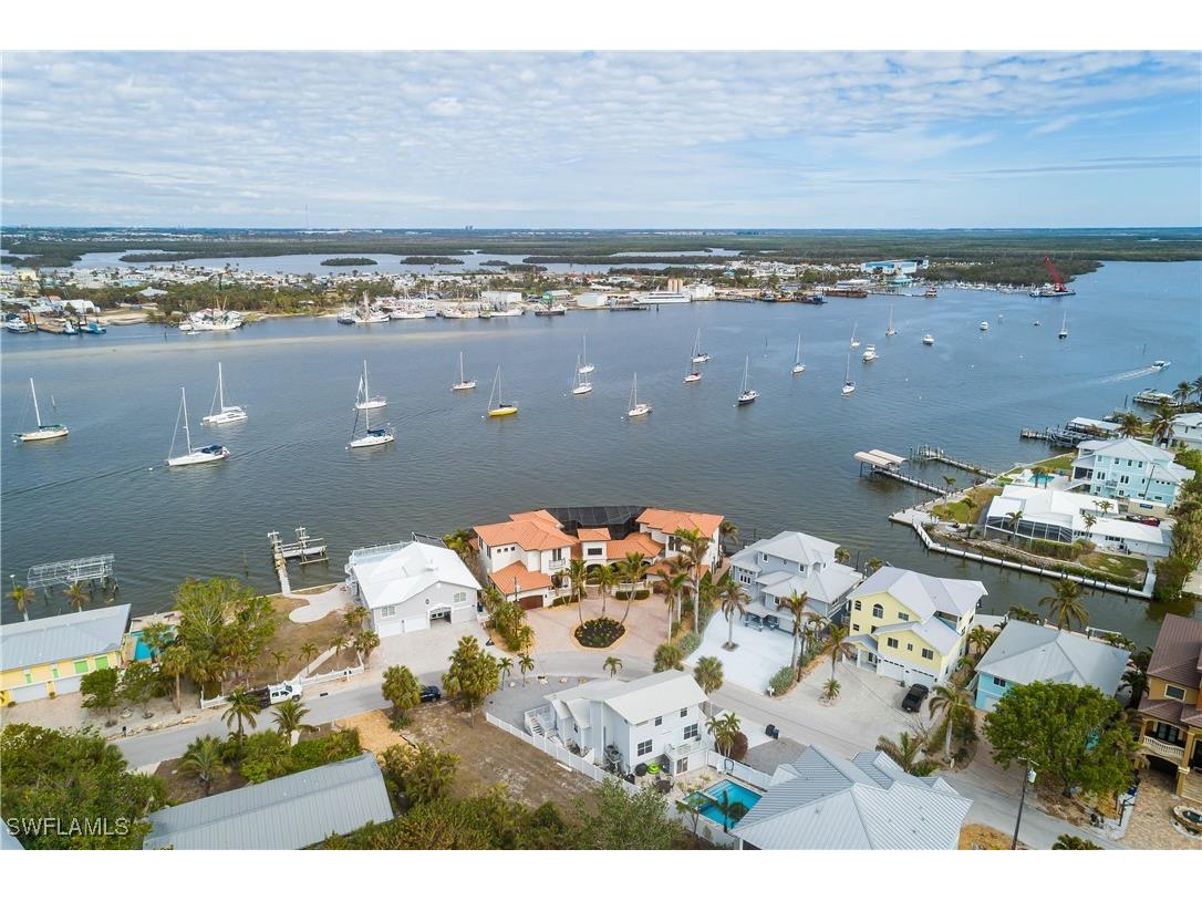 391 Palermo Circle Fort Myers Beach FL 33931 225071727 image1