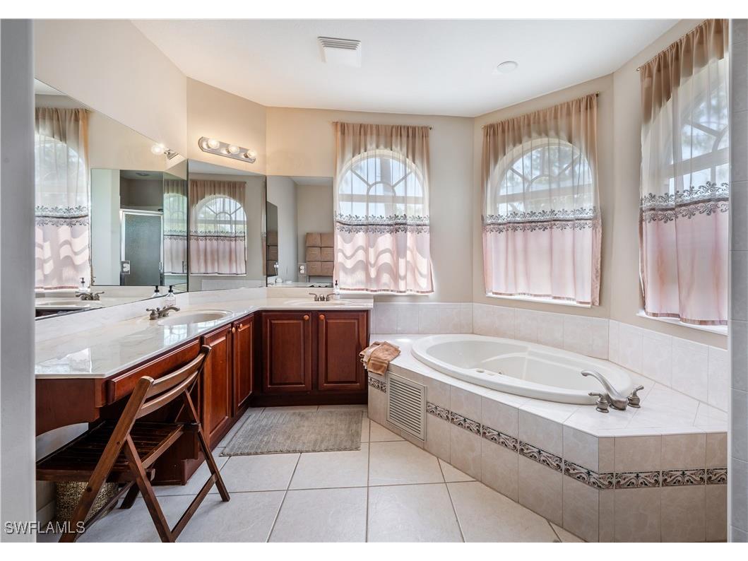 3911 Aurora Court Naples FL 34116 225082111 image24