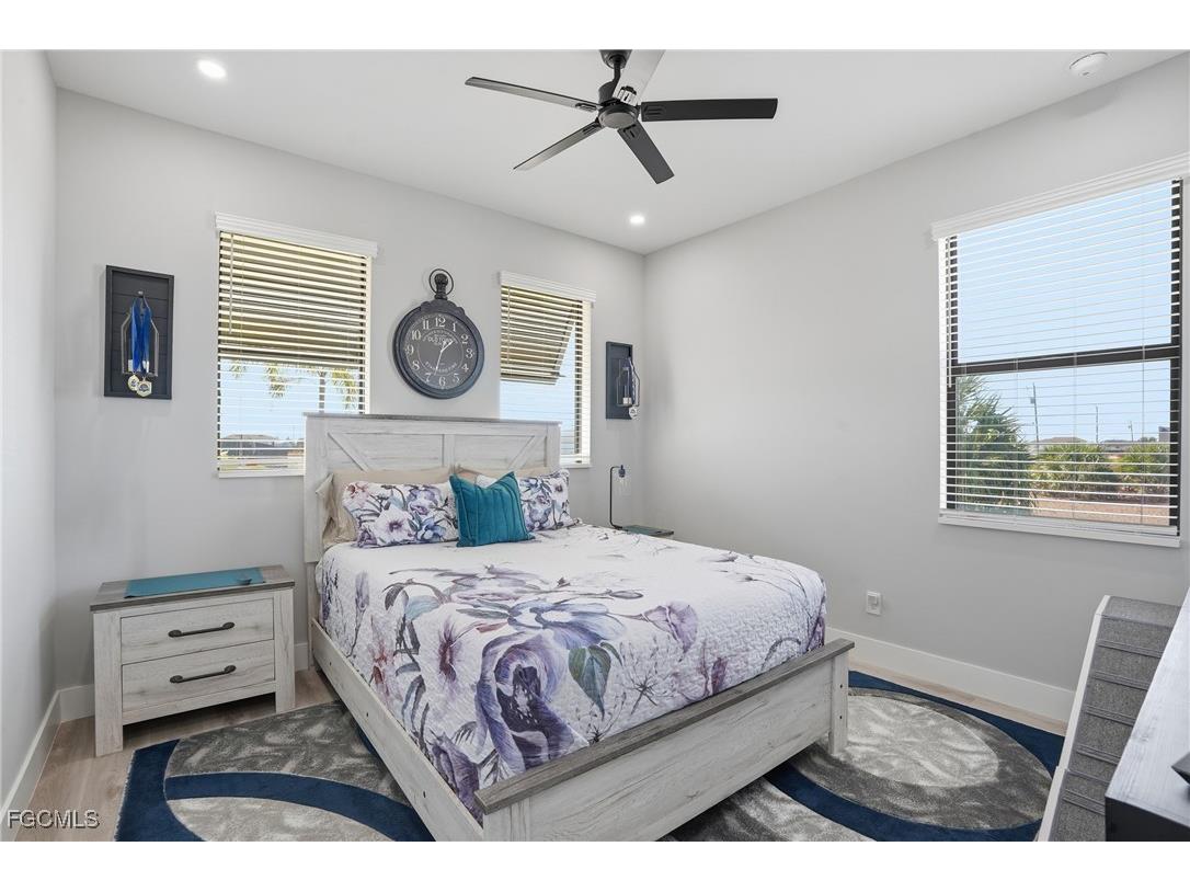 3911 NW 40th Terrace Cape Coral FL 33993 2026006594 image20