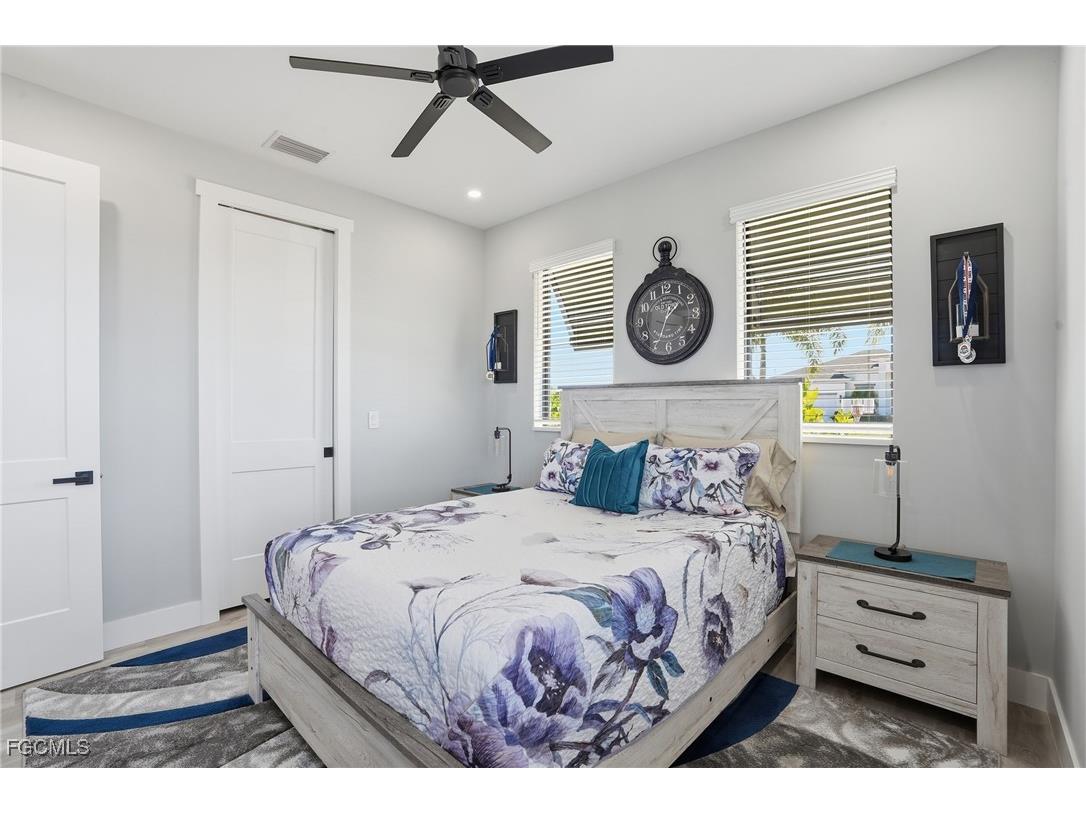 3911 NW 40th Terrace Cape Coral FL 33993 2026006594 image21