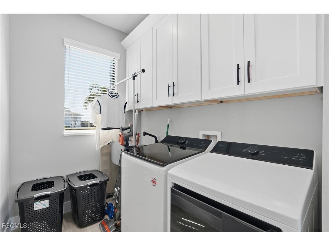 3911 NW 40th Terrace Cape Coral FL 33993 2026006594 image25