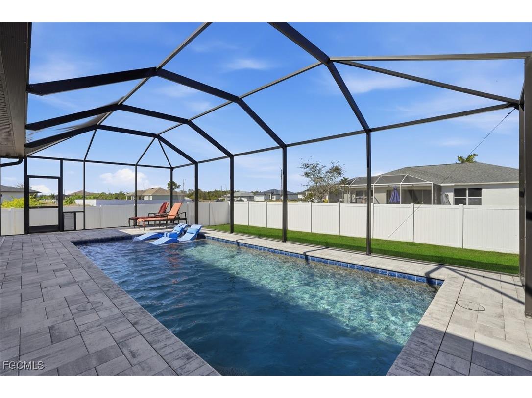 3911 NW 40th Terrace Cape Coral FL 33993 2026006594 image32