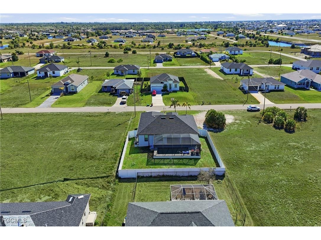 3911 NW 40th Terrace Cape Coral FL 33993 2026006594 image37