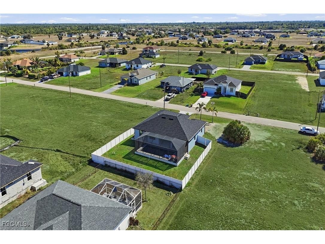 3911 NW 40th Terrace Cape Coral FL 33993 2026006594 image38