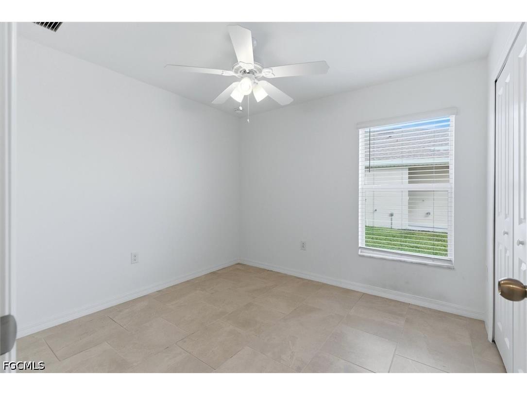 3911 Treasure Oak Way Fort Myers FL 33905 2026016185 image15