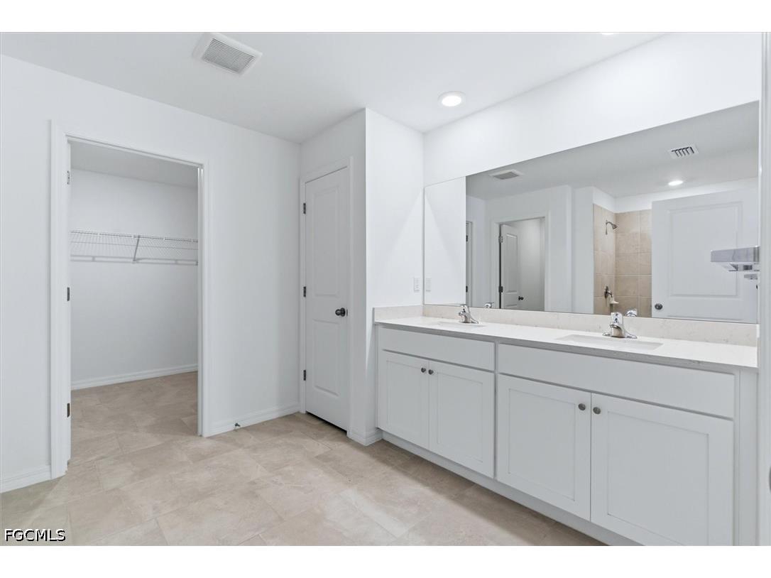 3911 Treasure Oak Way Fort Myers FL 33905 2026016185 image19