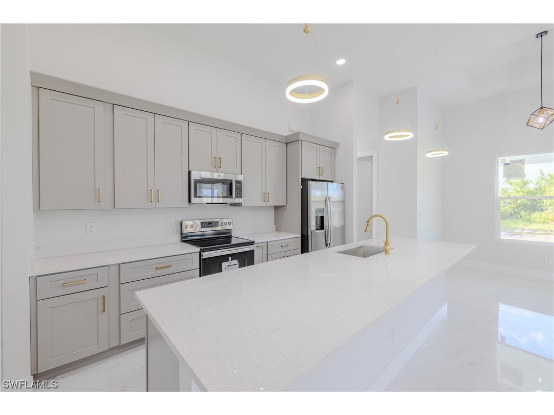 3912 5th Street W Lehigh Acres FL 33971 223055304 image1