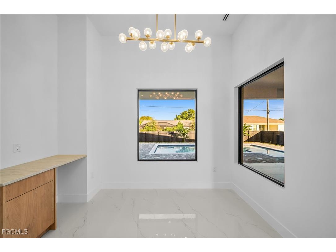3913 Agualinda Boulevard Cape Coral FL 33914 2025018429 image11