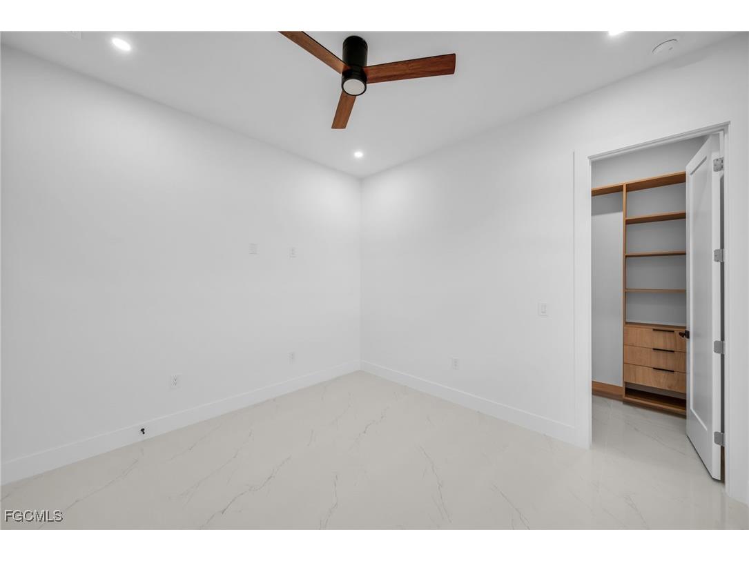 3913 Agualinda Boulevard Cape Coral FL 33914 2025018429 image35