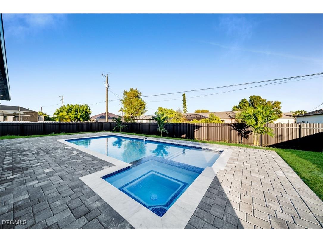 3913 Agualinda Boulevard Cape Coral FL 33914 2025018429 image43