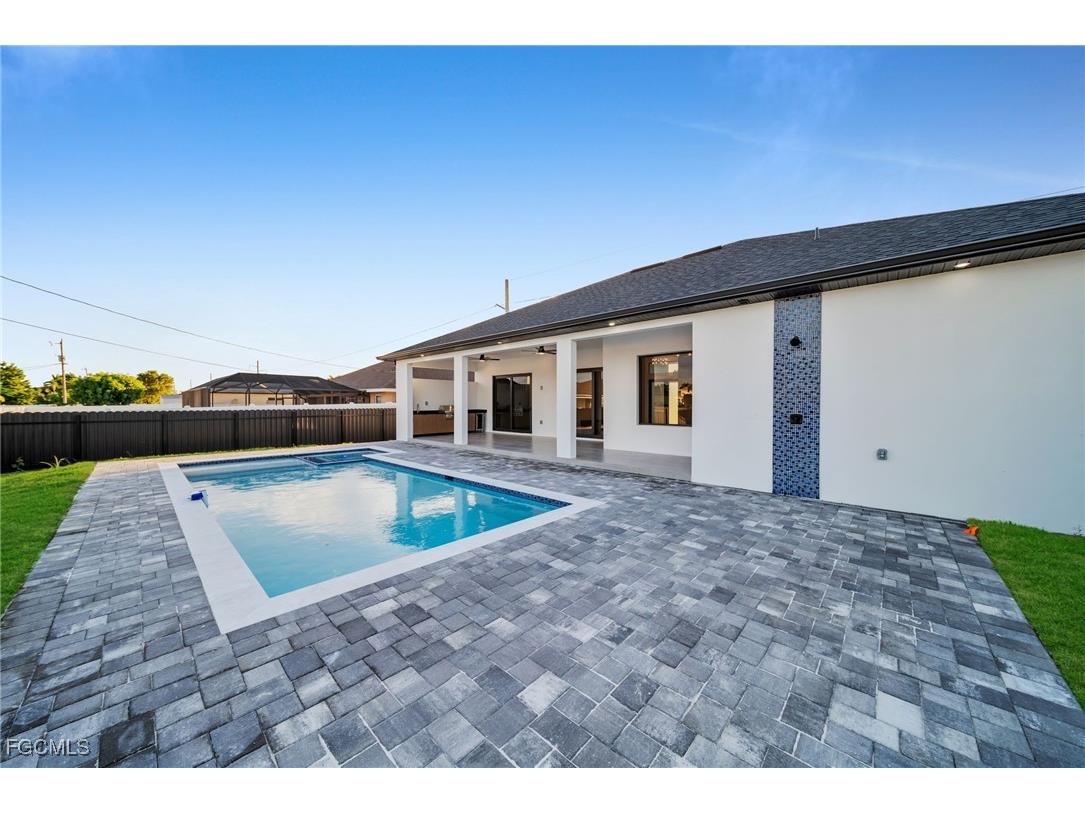 3913 Agualinda Boulevard Cape Coral FL 33914 2025018429 image44