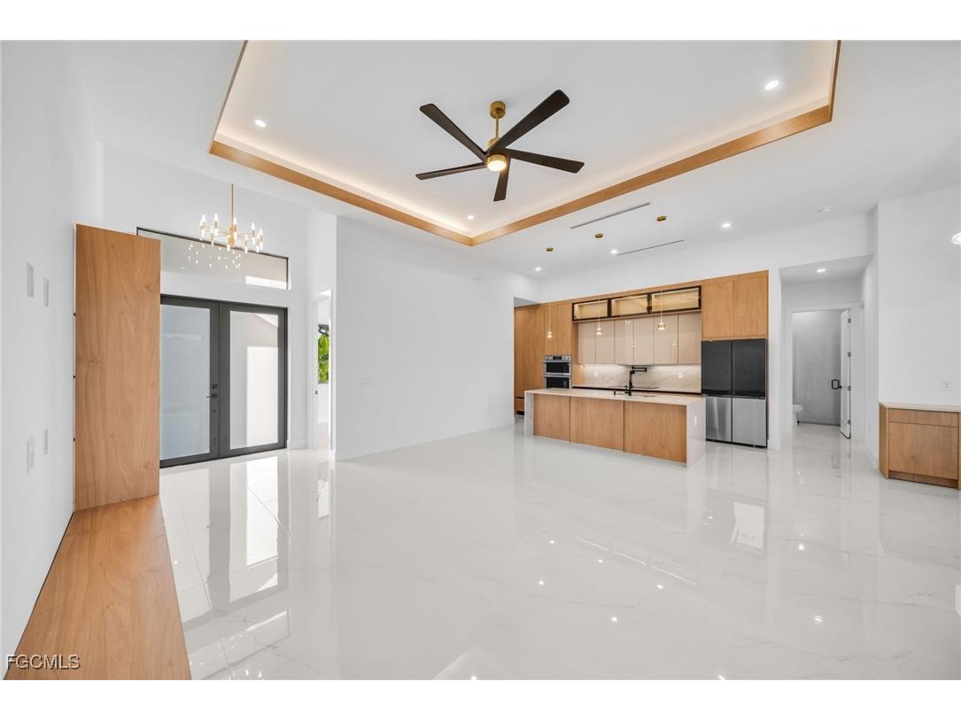 3913 Agualinda Boulevard Cape Coral FL 33914 2025018429 image5