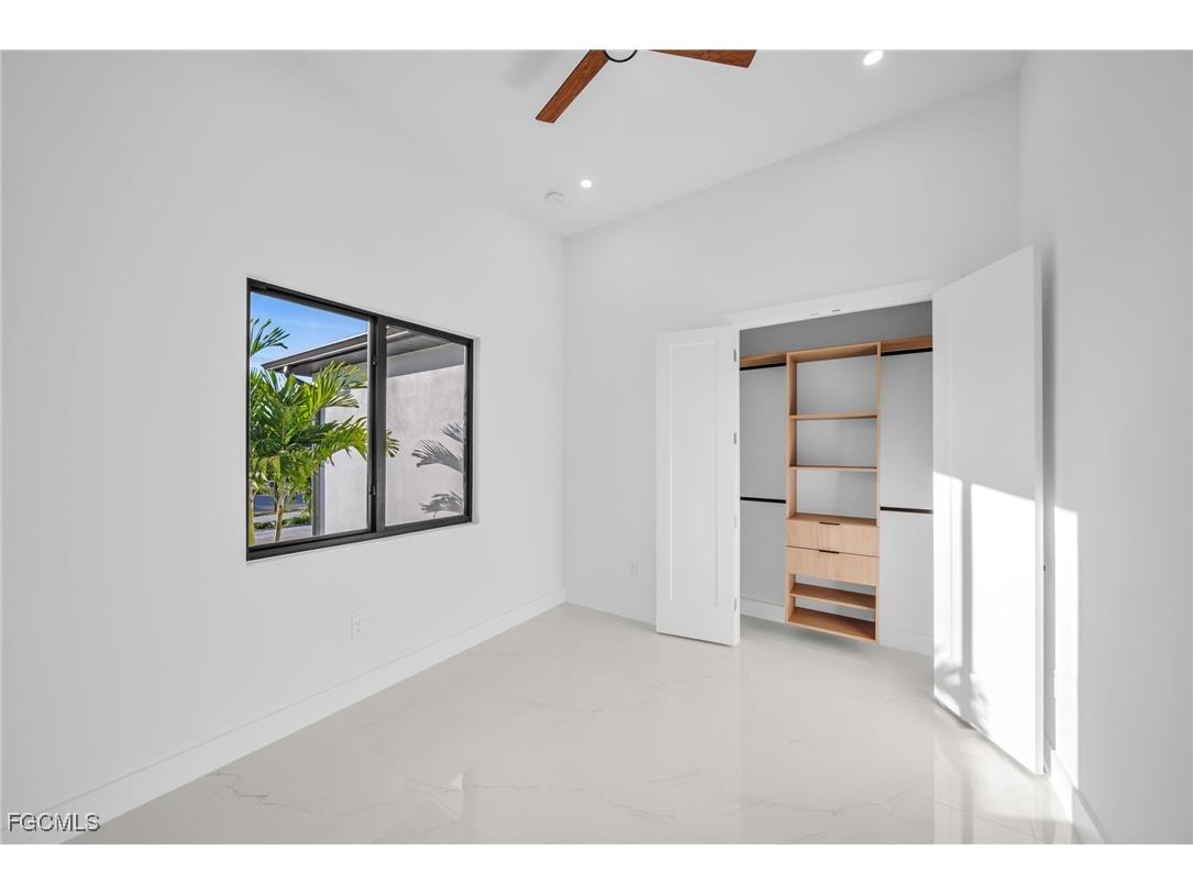 3913 Agualinda Boulevard Cape Coral FL 33914 2025018429 image7