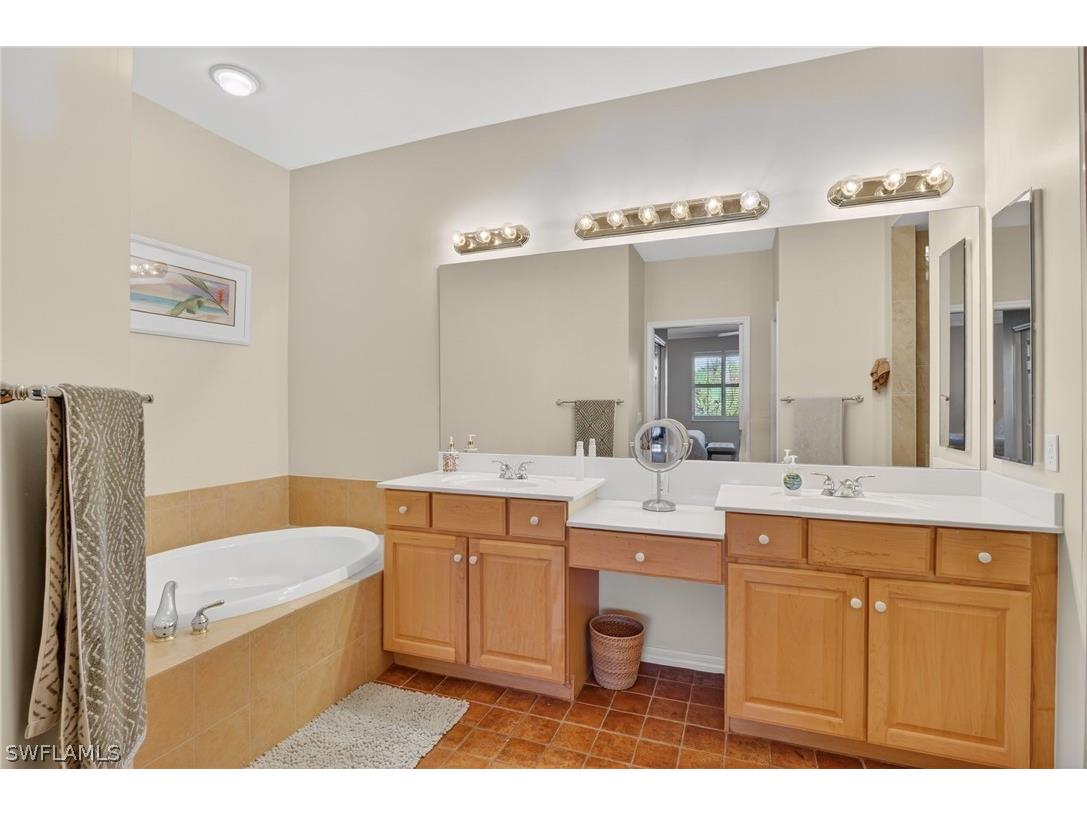 3913 Forest Glen Boulevard #201 Naples FL 34114 226008205 image21