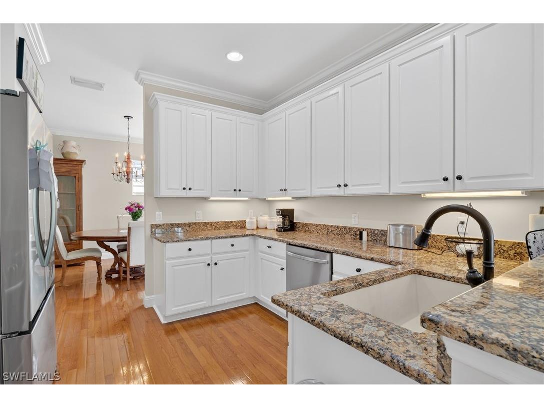 3913 Forest Glen Boulevard #201 Naples FL 34114 226008205 image9