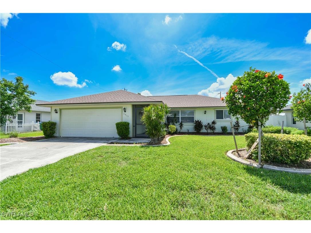 3913 Pelican Boulevard Cape Coral FL 33914 225058384 image1