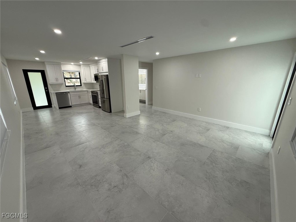 3913 SE 11th Place #1 Cape Coral FL 33904 2025016500 image5