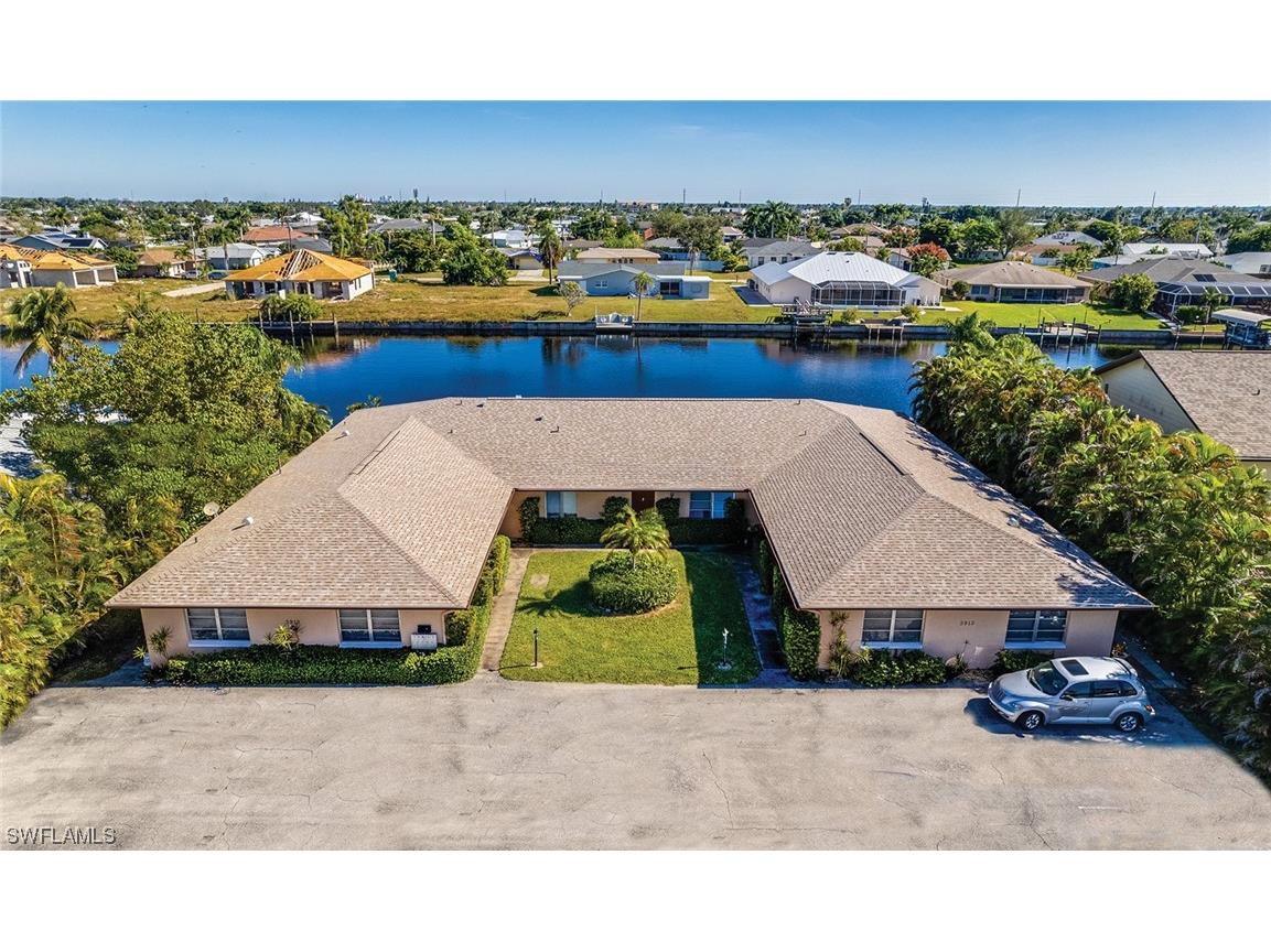 3913 SE 11th Place Cape Coral FL 33904 224012042 image1