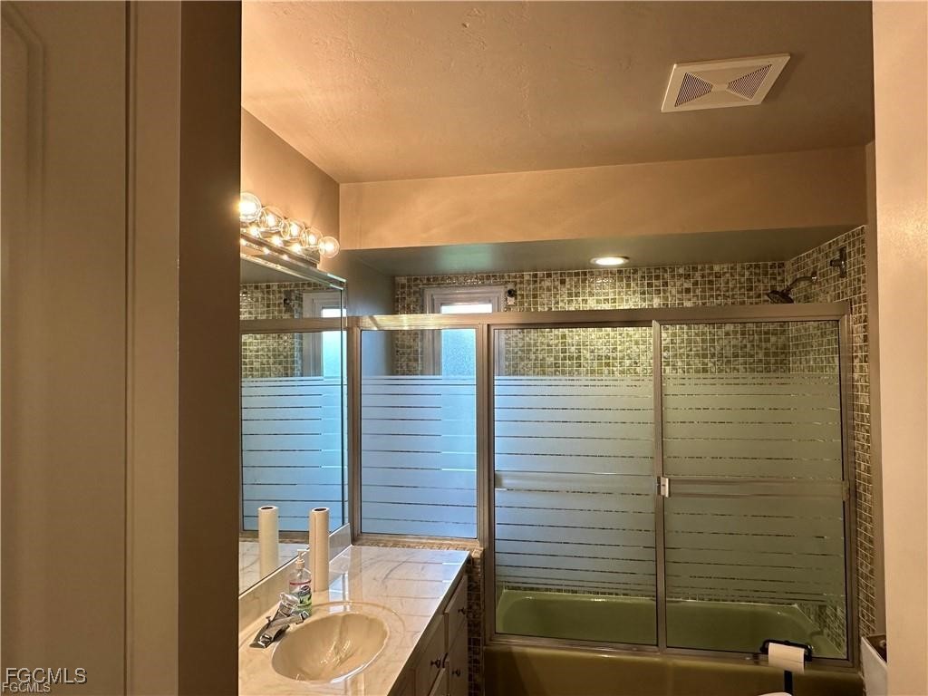 3913 SE 20th Place Cape Coral FL 33904 2025007041 image11