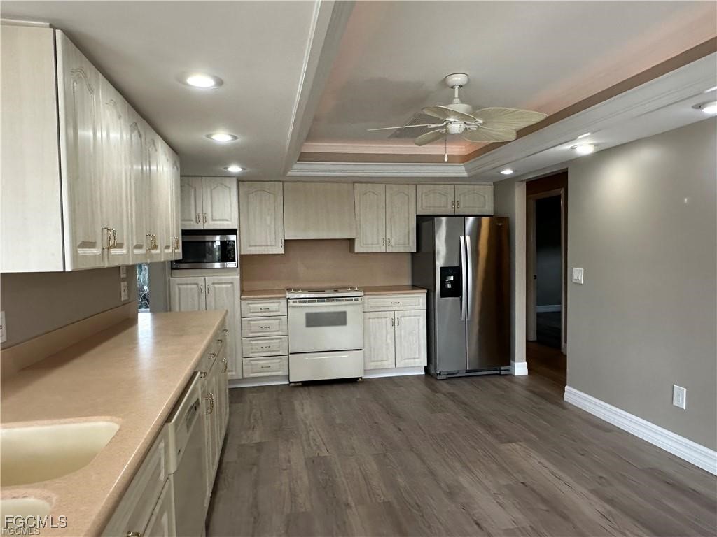 3913 SE 20th Place Cape Coral FL 33904 2025007041 image4