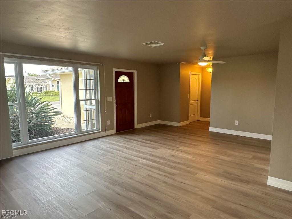 3913 SE 20th Place Cape Coral FL 33904 2025007041 image5