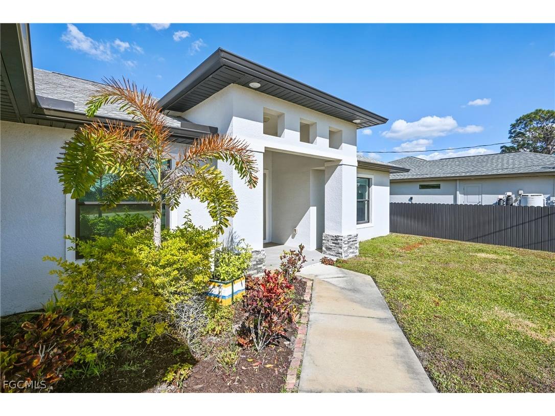 3914 39th Street SW Lehigh Acres FL 33976 2026009230 image4