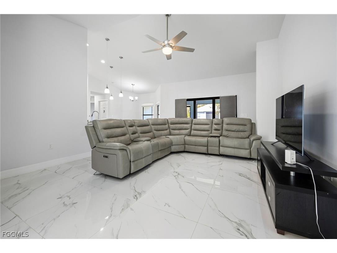 3914 39th Street SW Lehigh Acres FL 33976 2026009230 image7
