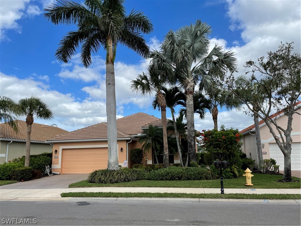 3915 Jasmine Lake Circle Naples FL 34119 222088582 image1