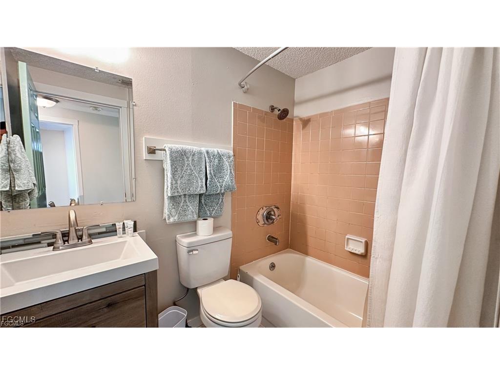 3915 SW 1st Avenue Cape Coral FL 33914 2025022808 image14