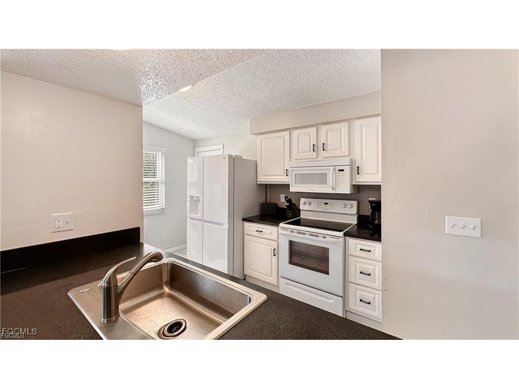 3915 SW 1st Avenue Cape Coral FL 33914 2025022808 image6