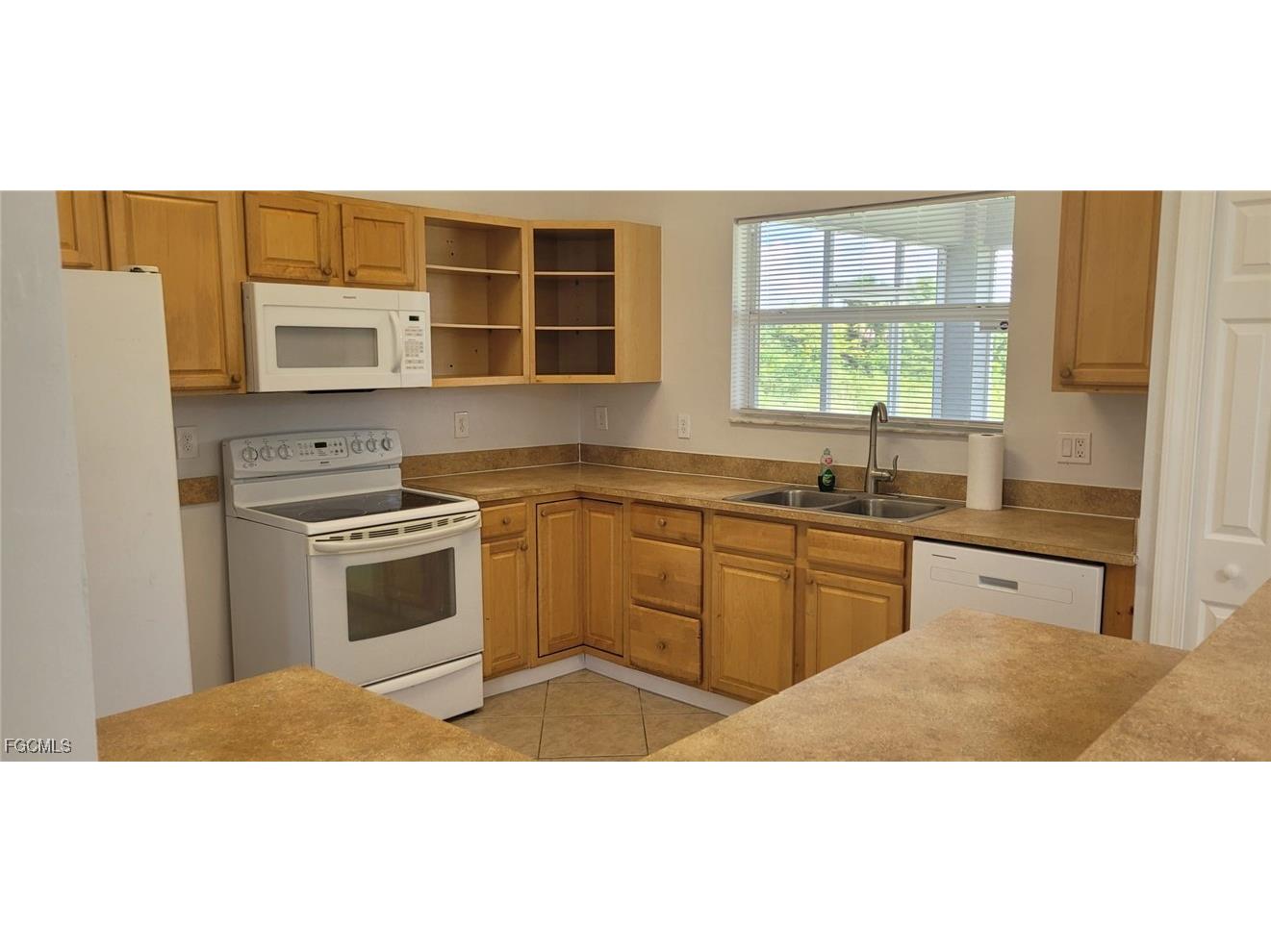 3916 13th Street SW Lehigh Acres FL 33976 2025002293 image3