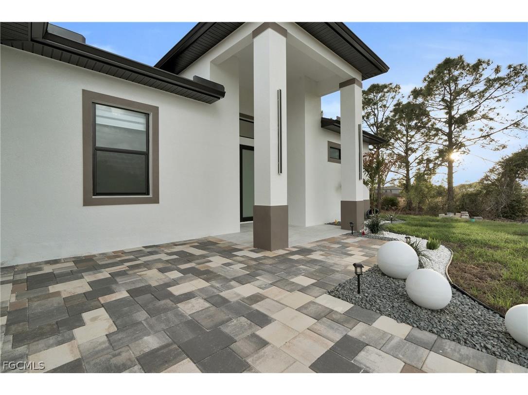 3917 33rd Street SW Lehigh Acres FL 33976 2026008669 image4