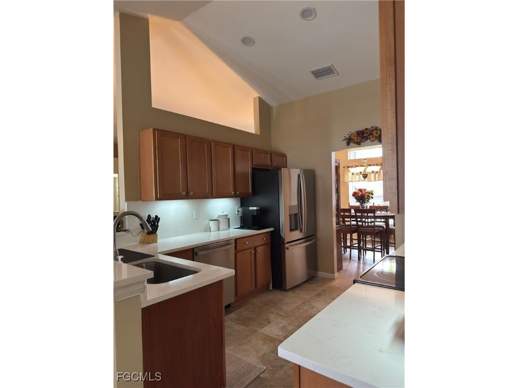 3917 Agualinda Boulevard Cape Coral FL 33914 2025008853 image15