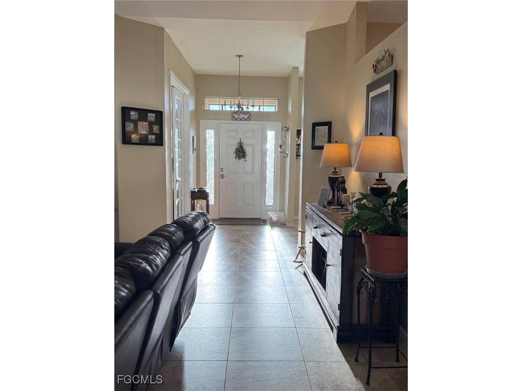 3917 Agualinda Boulevard Cape Coral FL 33914 2025008853 image5