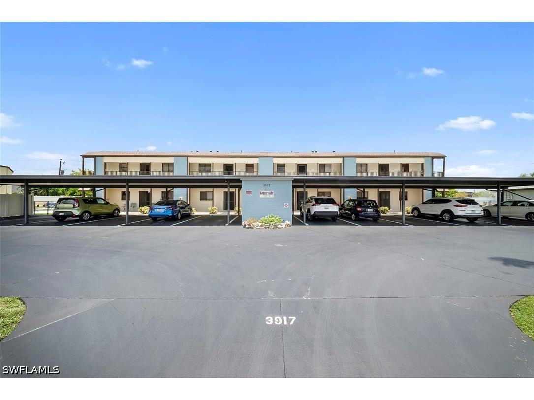 3917 Country Club Boulevard #102 Cape Coral FL 33904 226022547 image1