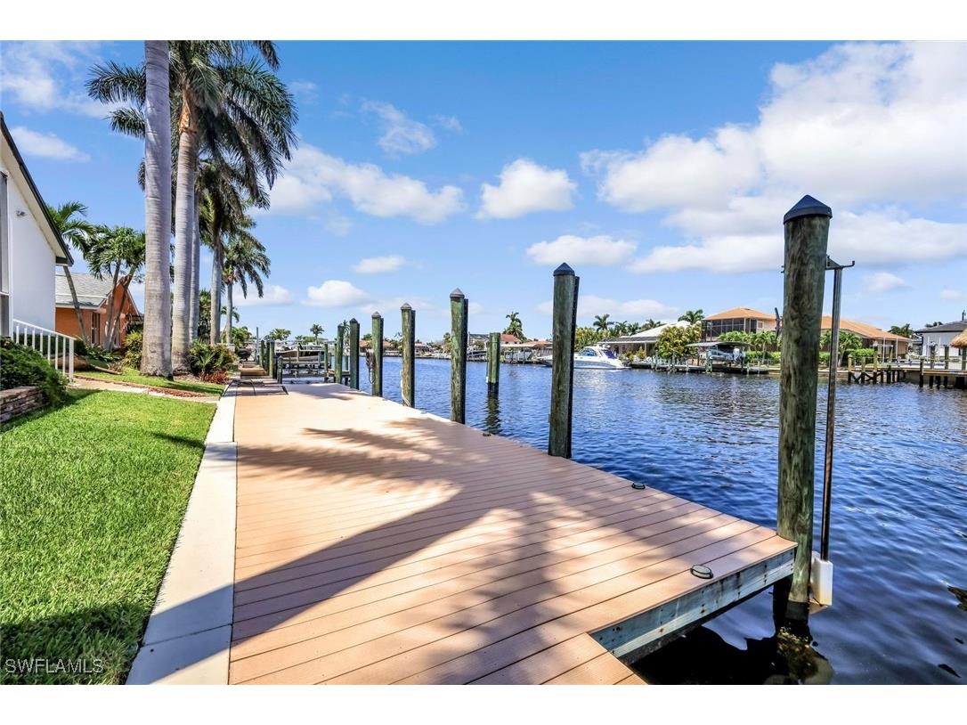 3917 SE 19th Avenue Cape Coral FL 33904 225044956 image35