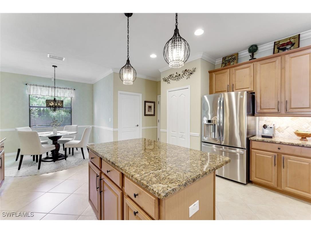 3917 Sapphire Way Naples FL 34114 225084460 image10