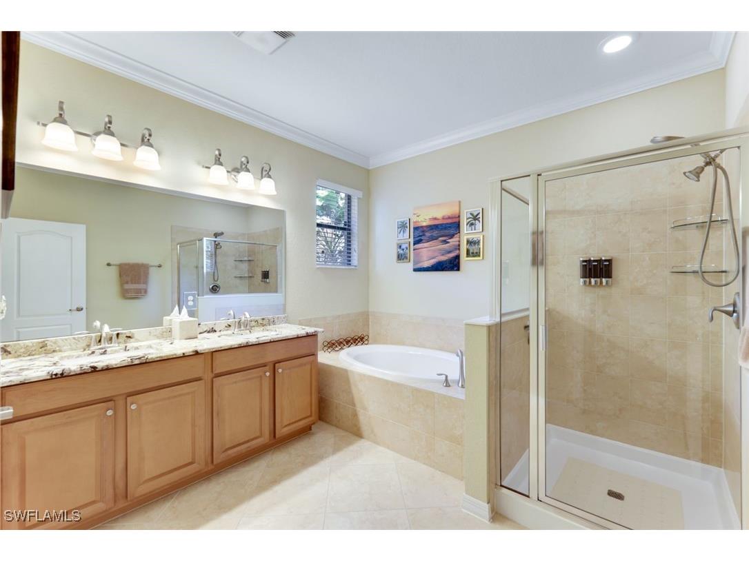 3917 Sapphire Way Naples FL 34114 225084460 image16