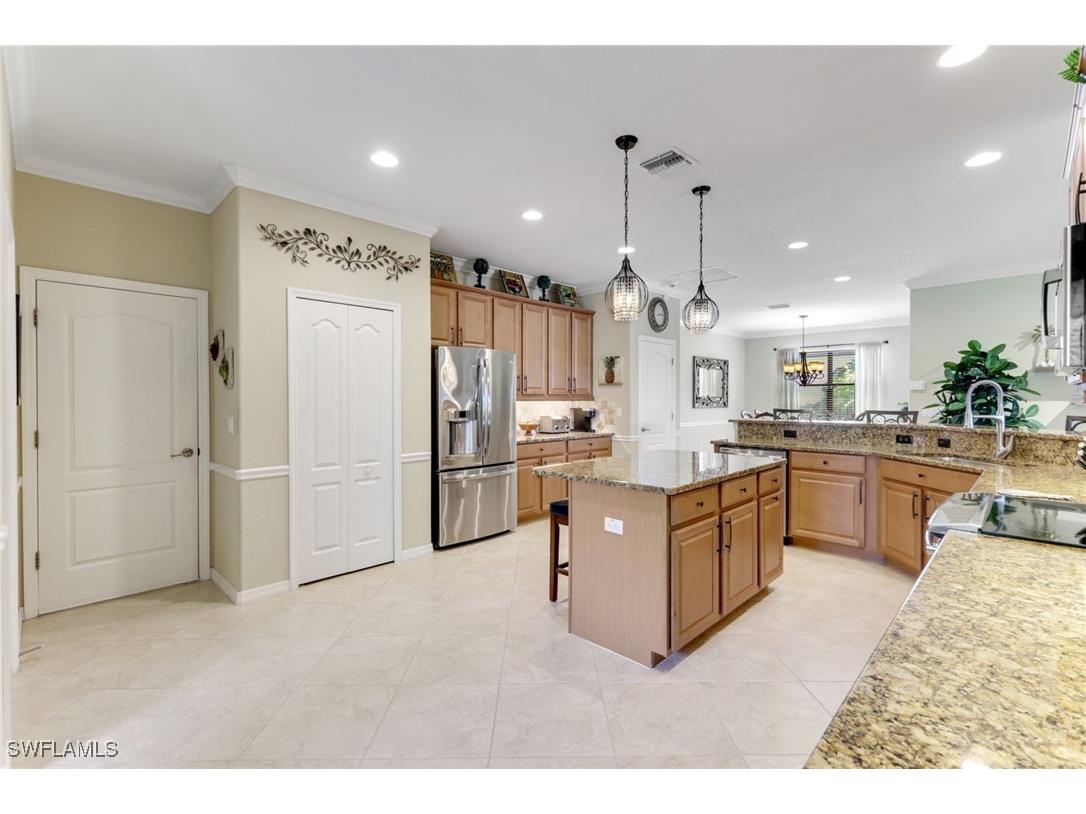 3917 Sapphire Way Naples FL 34114 225084460 image7