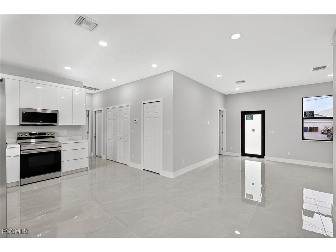 3919 8th Street SW Lehigh Acres FL 33976 2025013073 image14