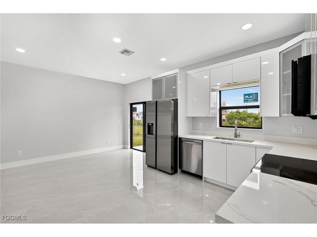 3919 8th Street SW Lehigh Acres FL 33976 2025013073 image15