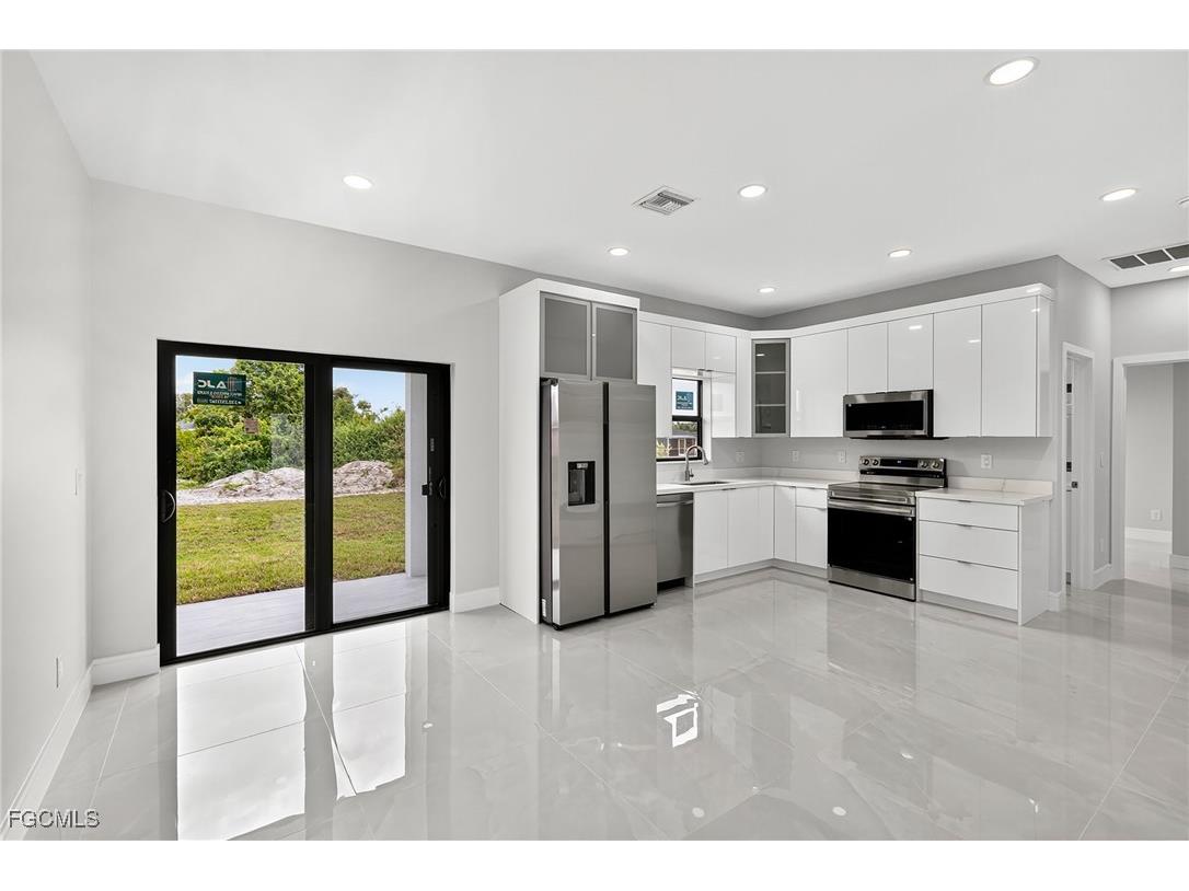 3919 8th Street SW Lehigh Acres FL 33976 2025013073 image17