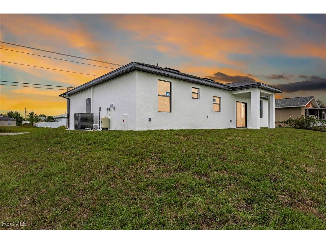 3919 8th Street SW Lehigh Acres FL 33976 2025013073 image36
