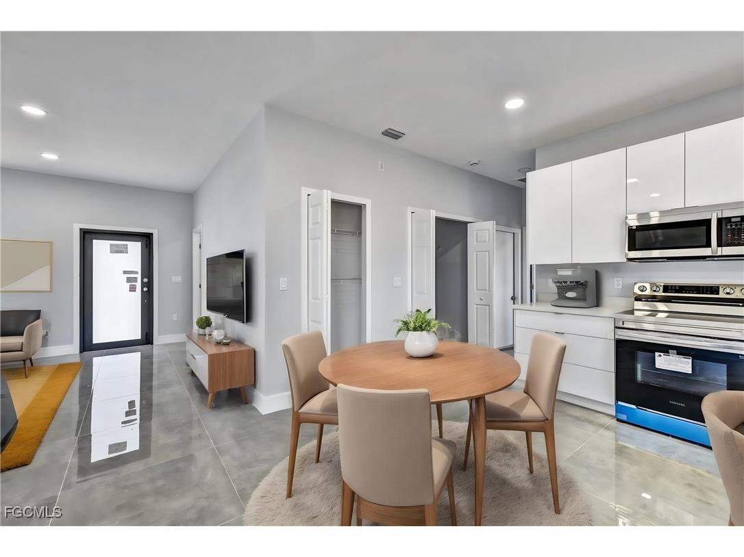 3919 8th Street SW Lehigh Acres FL 33976 2025013073 image4