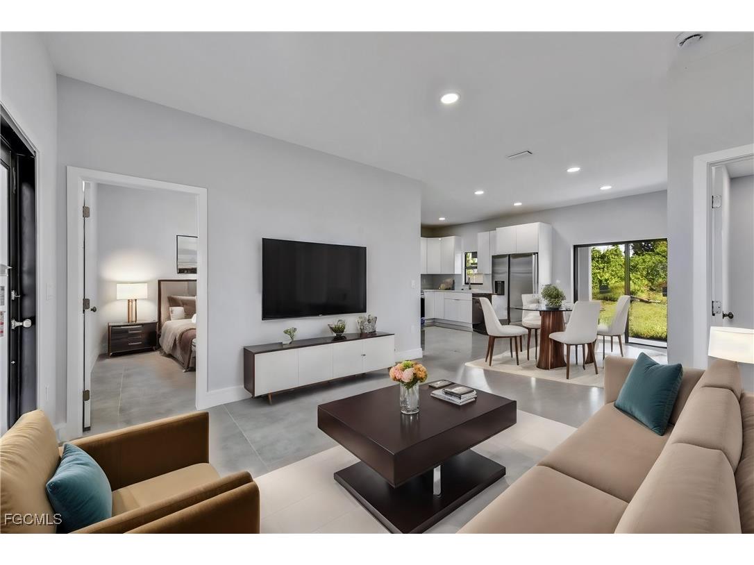 3919 8th Street SW Lehigh Acres FL 33976 2025013073 image6