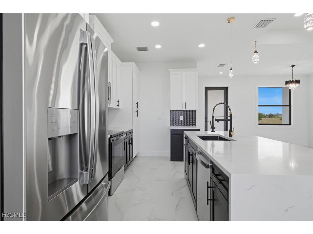3919 NW 40th Street Cape Coral FL 33993 2026004847 image9