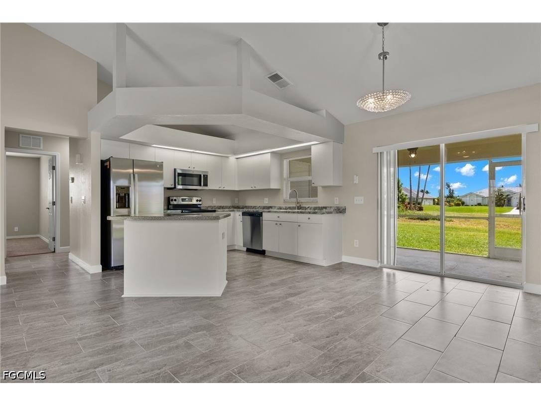 3919 SW 14th Avenue Cape Coral FL 33914 2026028863 image8